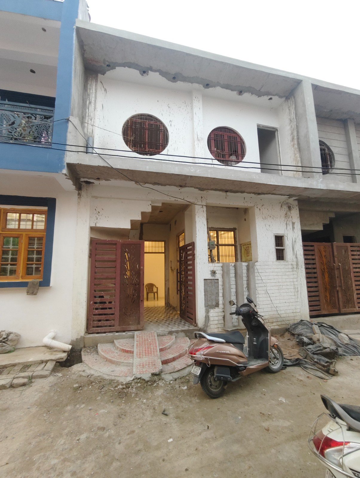 2 room set at Mirzapur , jankipuram
