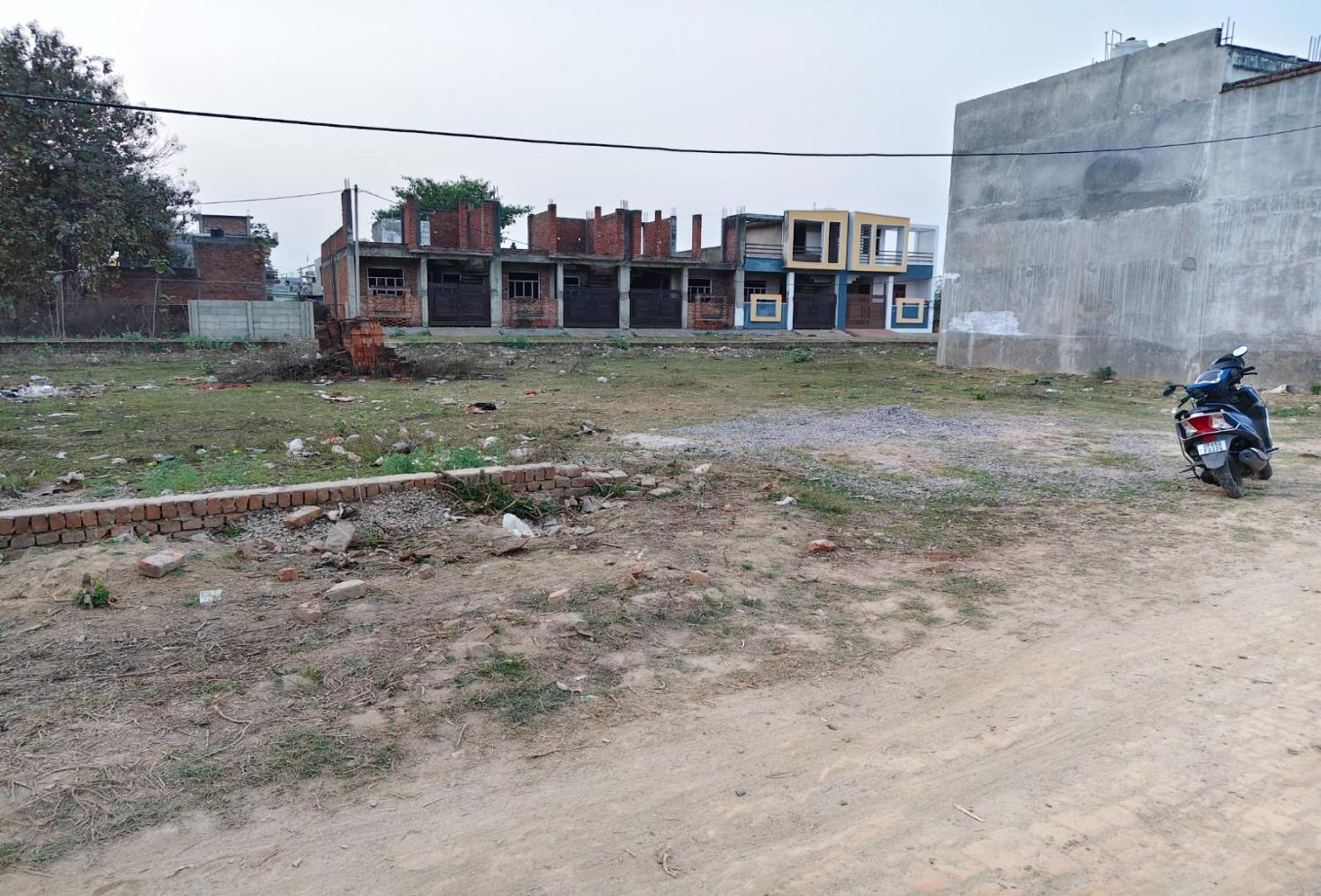 Residential plot tiwaripur jankipuram vistar 